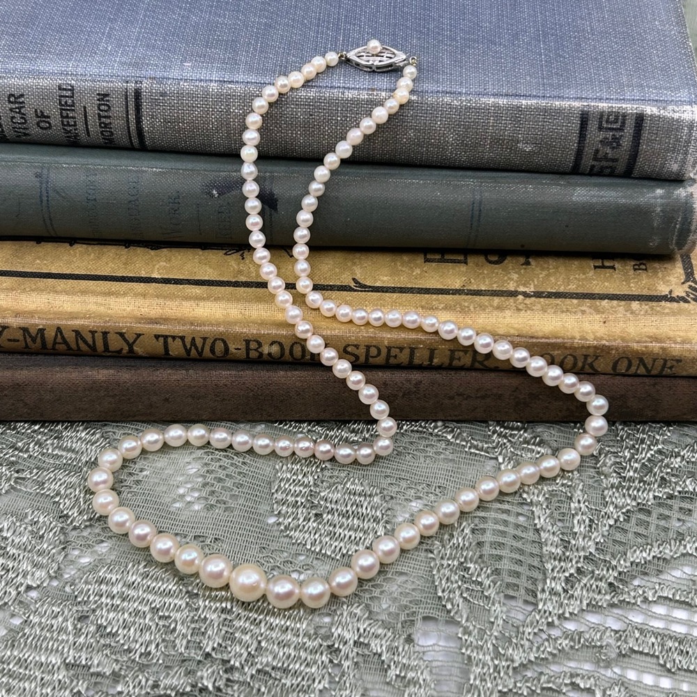 Vintage 10k Gold Lobster Clasp Graduated Pearl Necklace 18 inches Seed Pearl